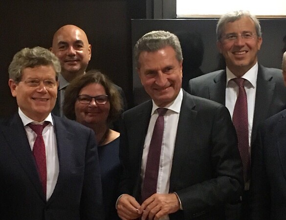 Oettinger fordert eine gemeinsame Sicherheits- und Finanzpolitik in Europa