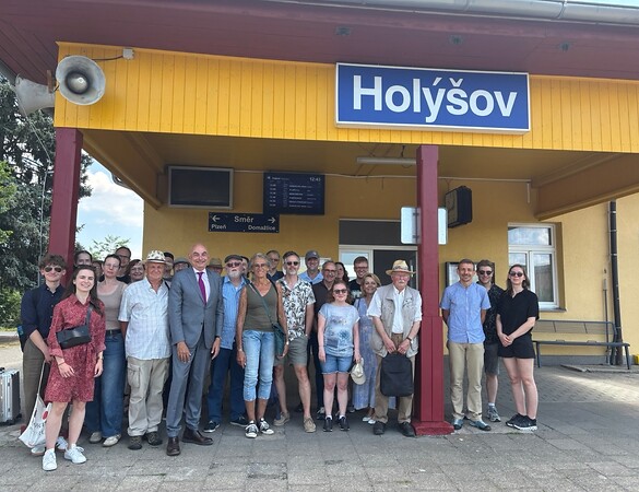 Zugfahrt über Domažlice nach Holýšov