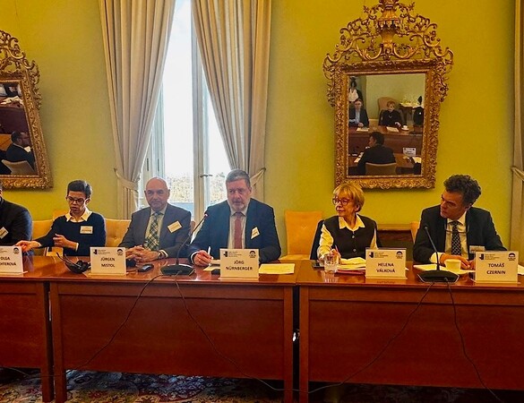 Perspektiven für eine moderne und belastbare Partnerschaft