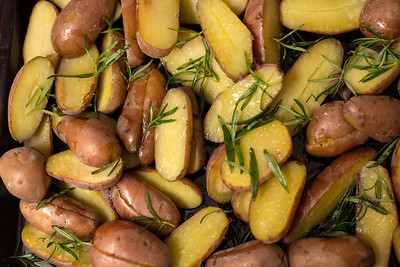 Mittagsverpflegung an Grundschulen: kostenlos, nachhaltig und gesund