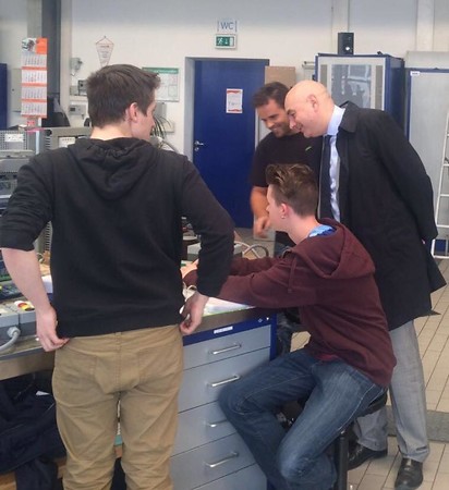 Integration von Flüchtlingen in den Arbeitsmarkt