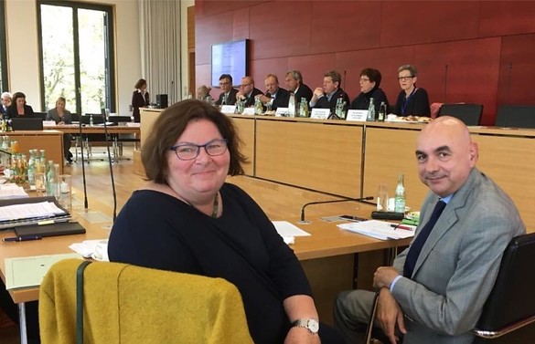 Weißbuch zur Zukunft Europas: Wege zur Wahrung der Einheit der EU 27"