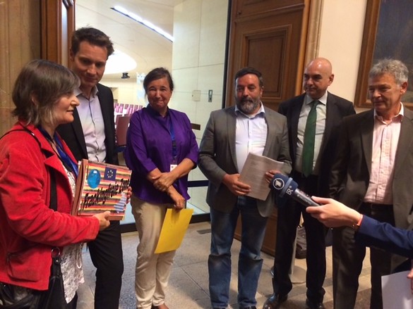 Ausgfrackt is! 54 000 Unterschriften gegen Fracking im Weidener Becken